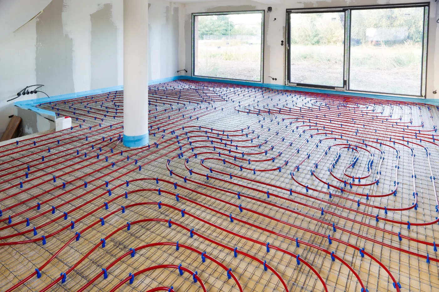 Carrelage sur plancher chauffant : formats, mise en chauffe et colle